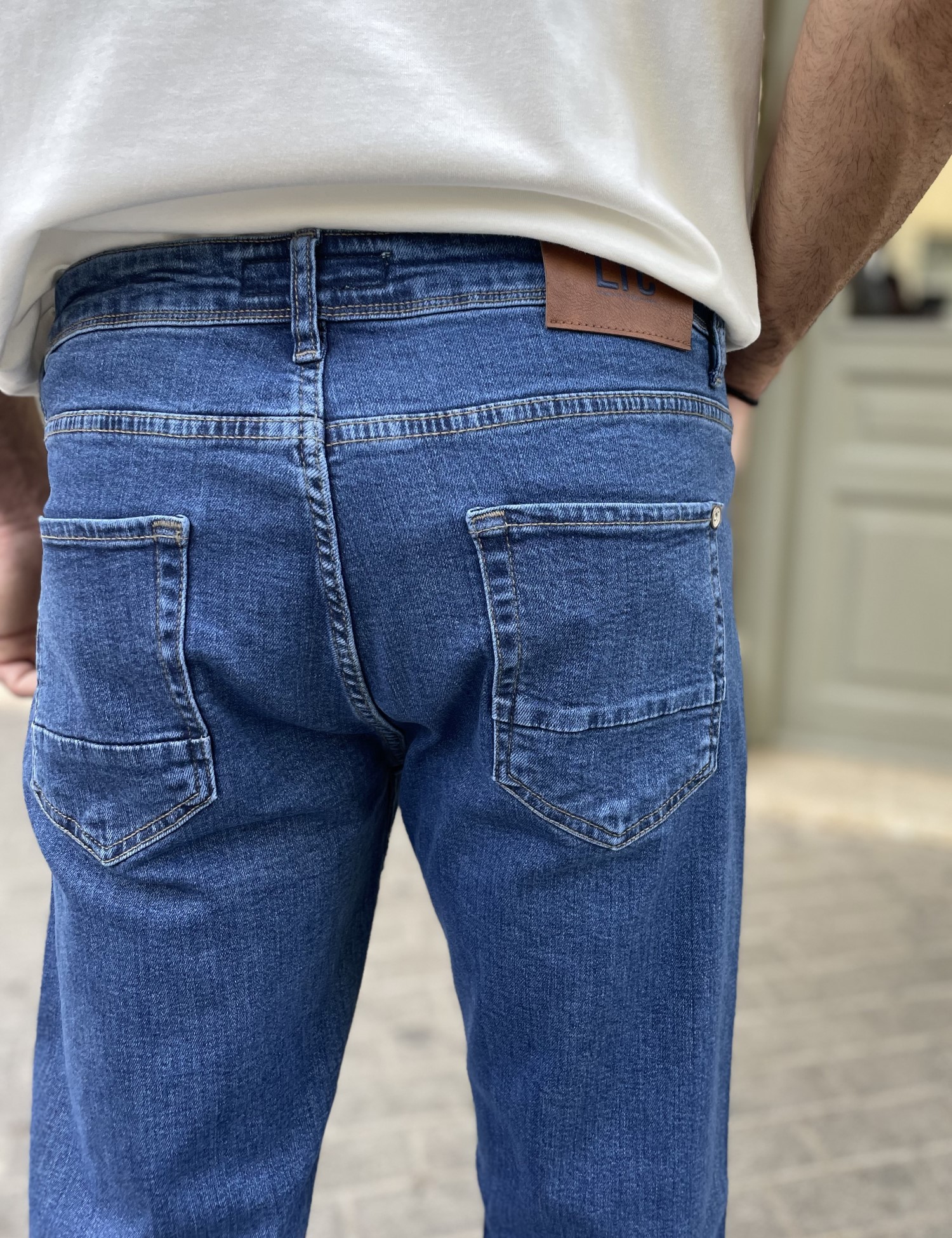 Ανδρικό μπλε ανοιχτό τζιν ελαστικό σε ίσια γραμμή με φερμουάρ LC17297 φωτογραφία